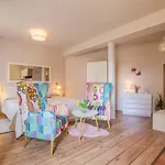 Javor Apartment *