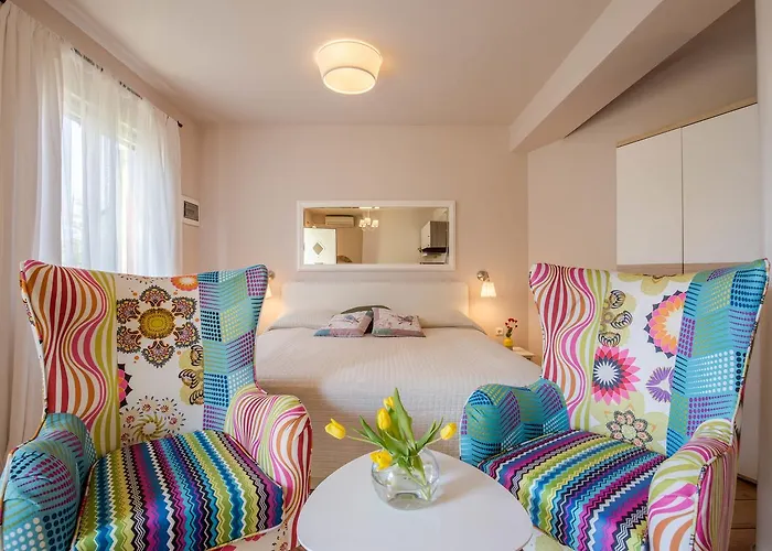 Javor * Ρόβινι